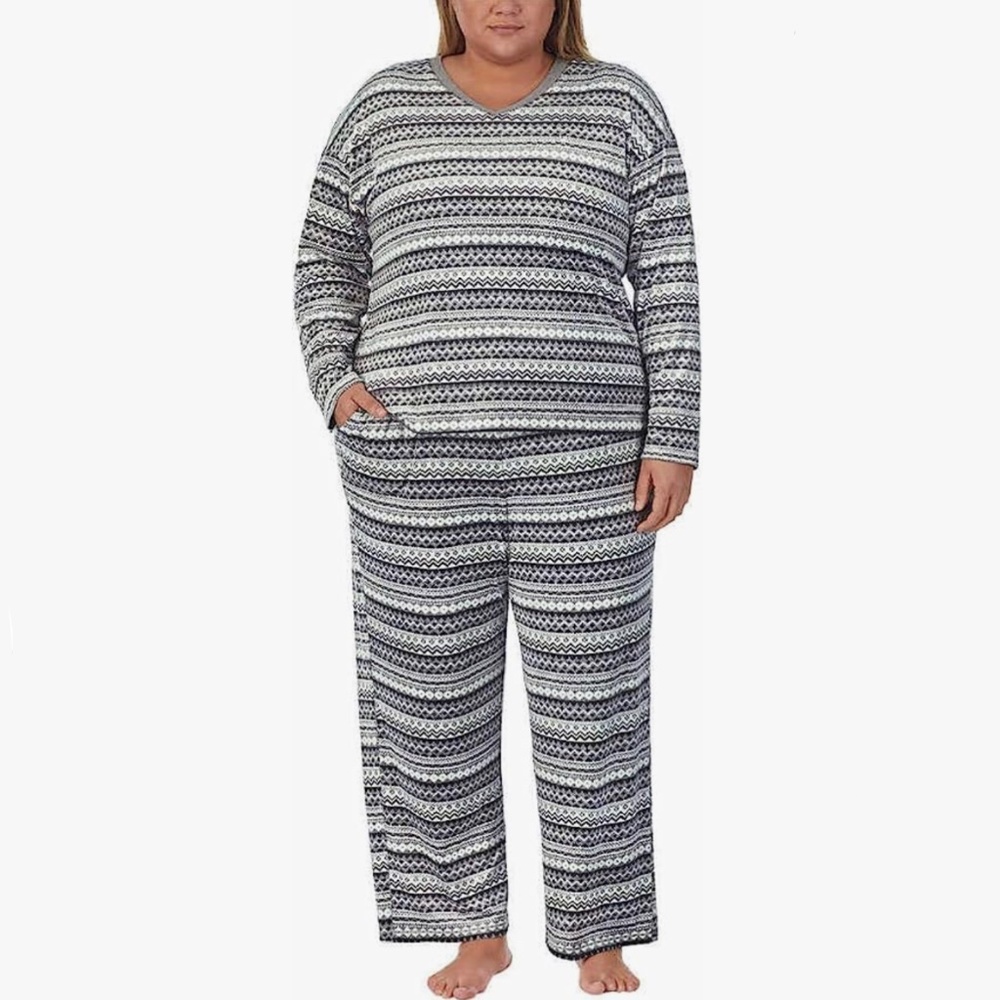 NWT Nautica 2pc Silky Fleece Sleepwear Set